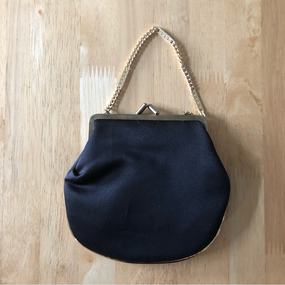 Vintage Black satin Embroidered front small purse clutch with gold chain - Picture 6 of 9